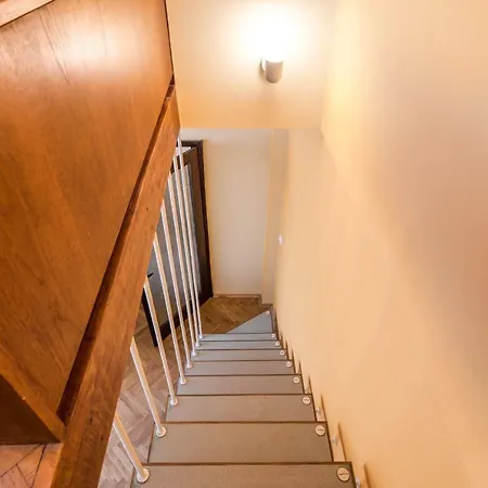Appartamento Let The Sunshine In Two Bedroom Loft Central Sofia