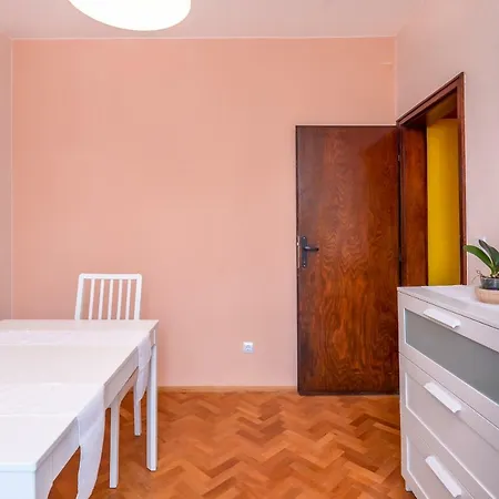 Let The Sunshine In Two Bedroom Loft Central *